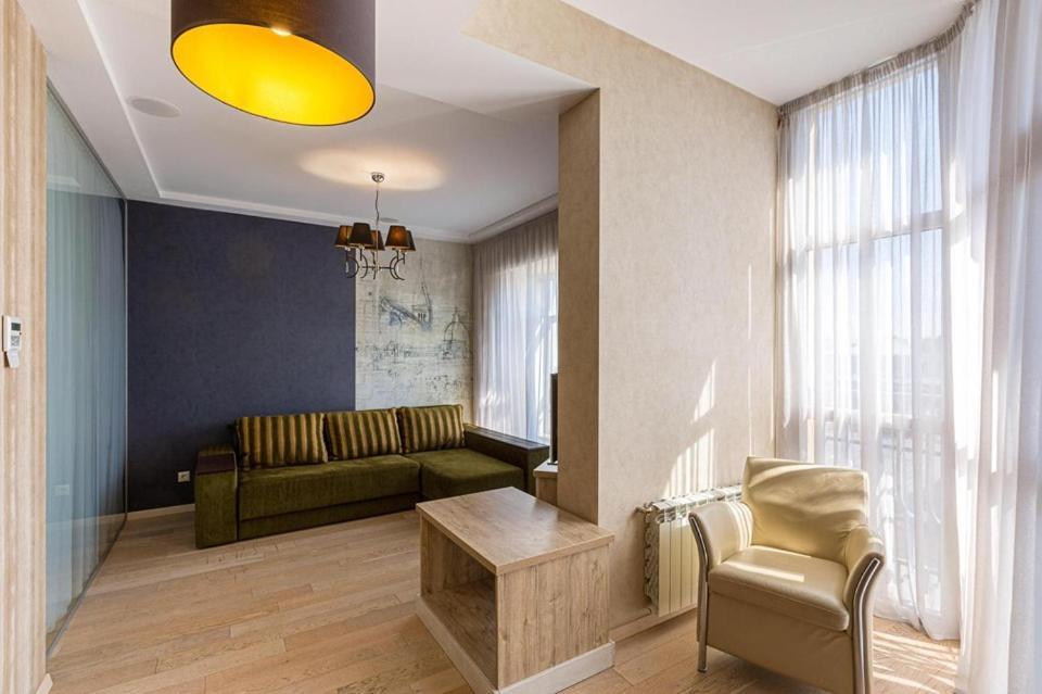 Apartamento Цехова 1 Leópolis Exterior foto