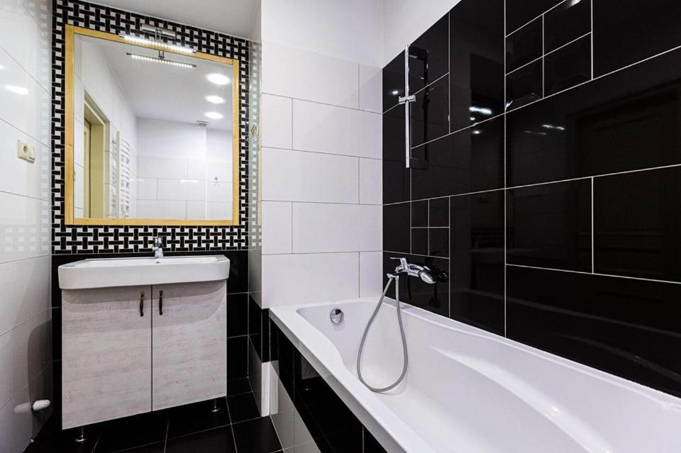 Apartamento Цехова 1 Leópolis Exterior foto